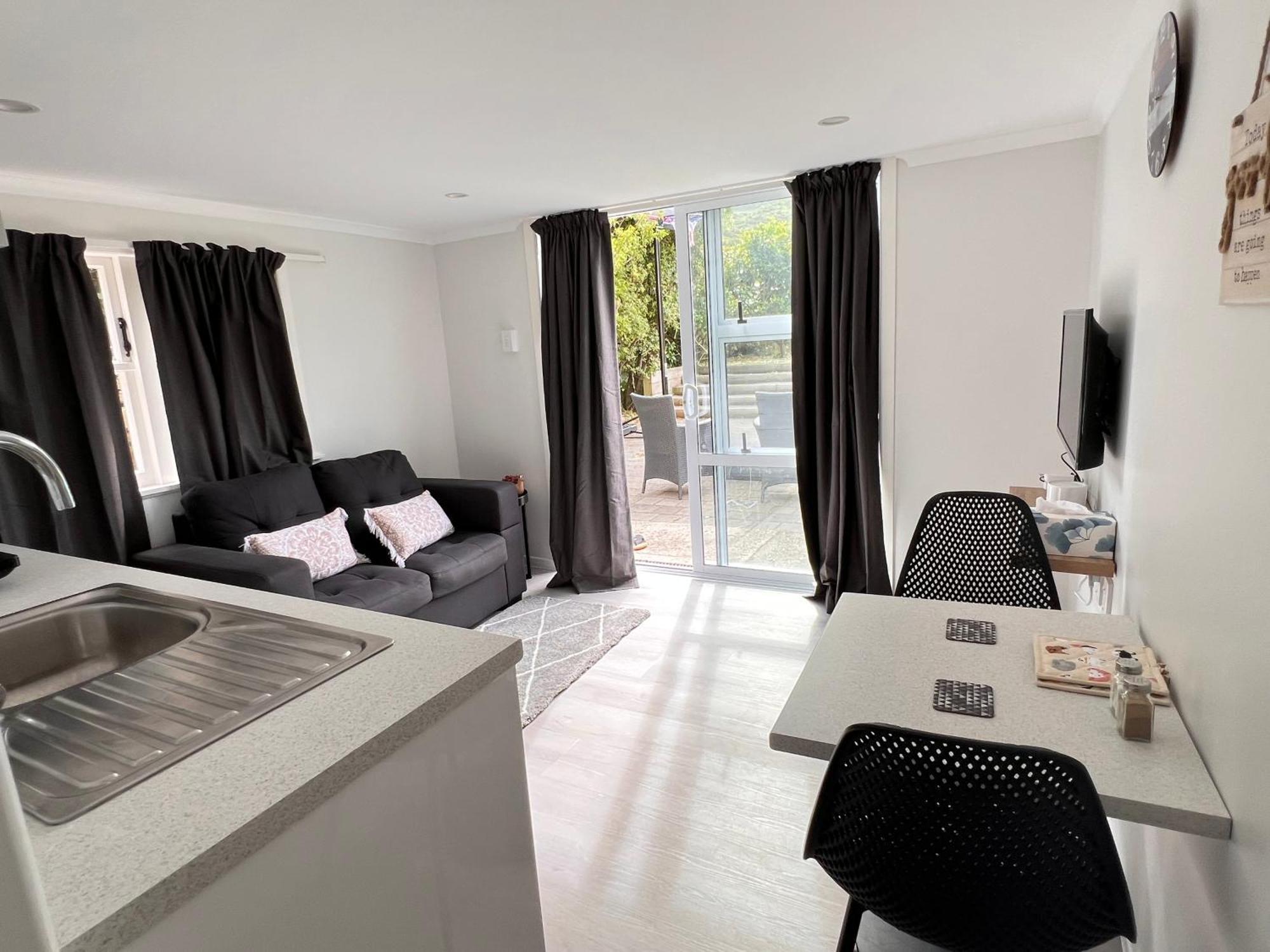 Hill View Abode Tawa Apartment Wellington Bagian luar foto