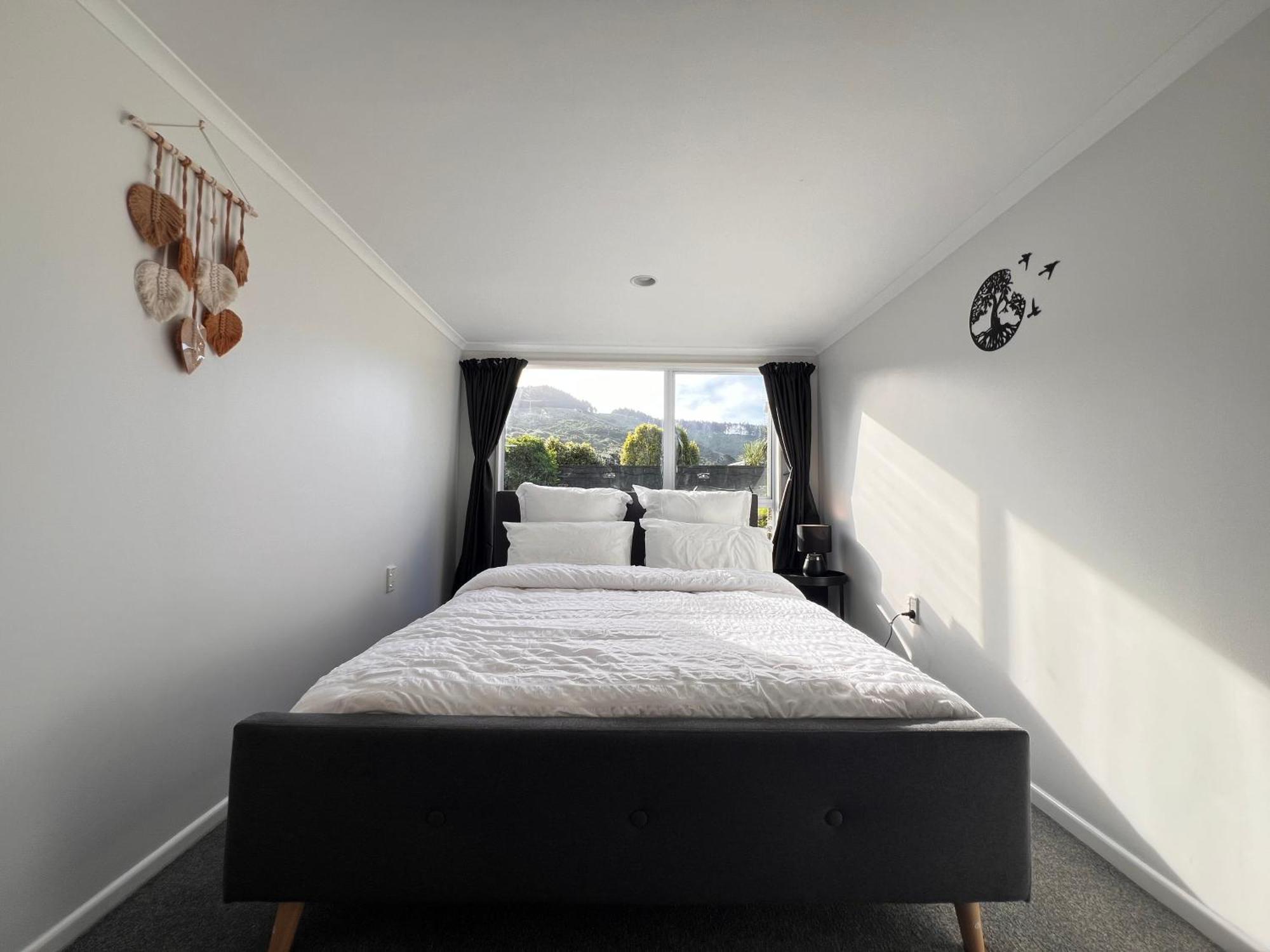 Hill View Abode Tawa Apartment Wellington Bagian luar foto