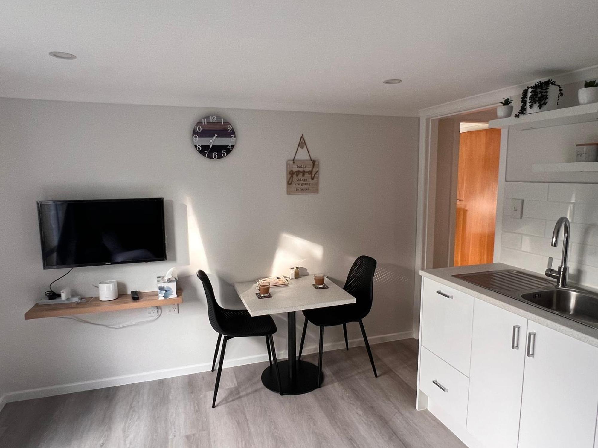 Hill View Abode Tawa Apartment Wellington Bagian luar foto